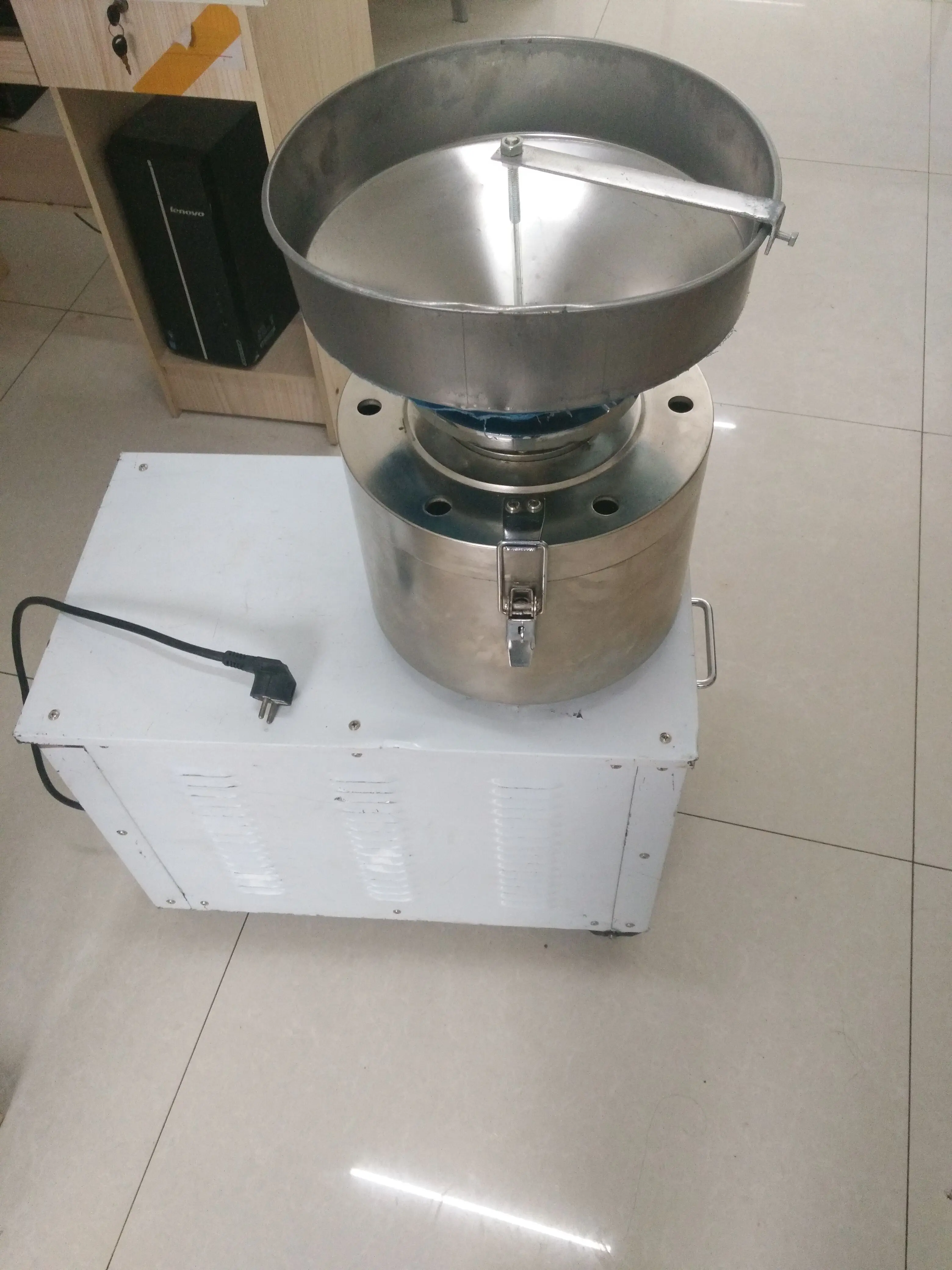 الاستخدام المنزلي مصنع تقديم الطعام التجاري آلة معالجة مطحنة معجون الكاكاو والفول السوداني وفول الصويا