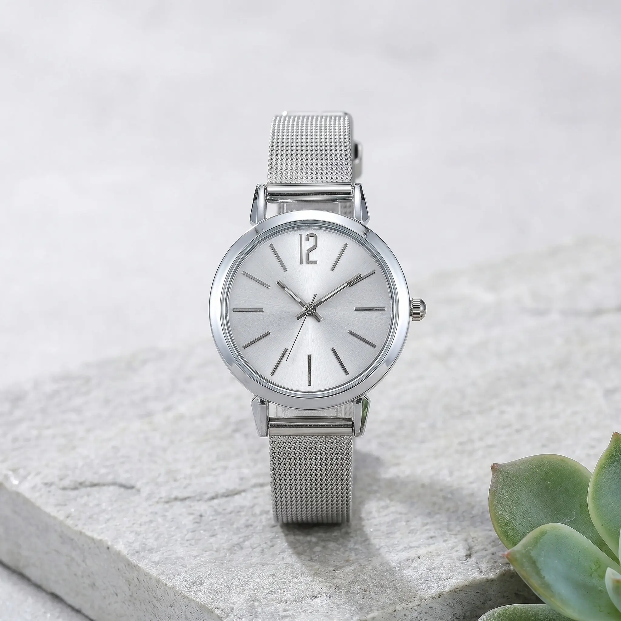 Silver White Women Quartz Watch Alloy Case Mesh Belt Fashion Bracelet Wristwatch Elegant Gift for Christmas Birthday Valentine's