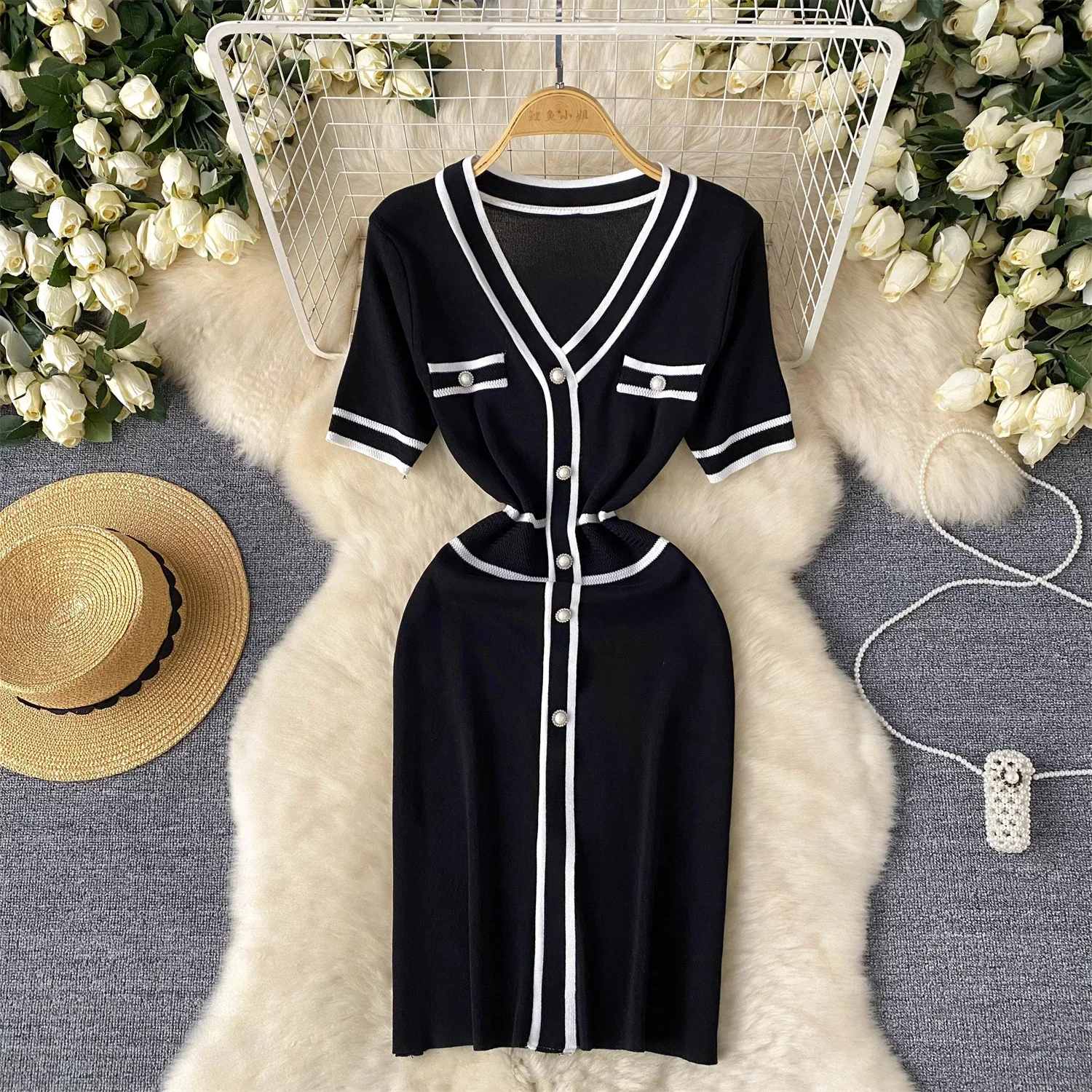 Robe mi-longue à manches courtes pour femmes, robe de bureau élégante, pull avec des hanches rondes, batterie, chic, éducatif, dame, printemps, 2024