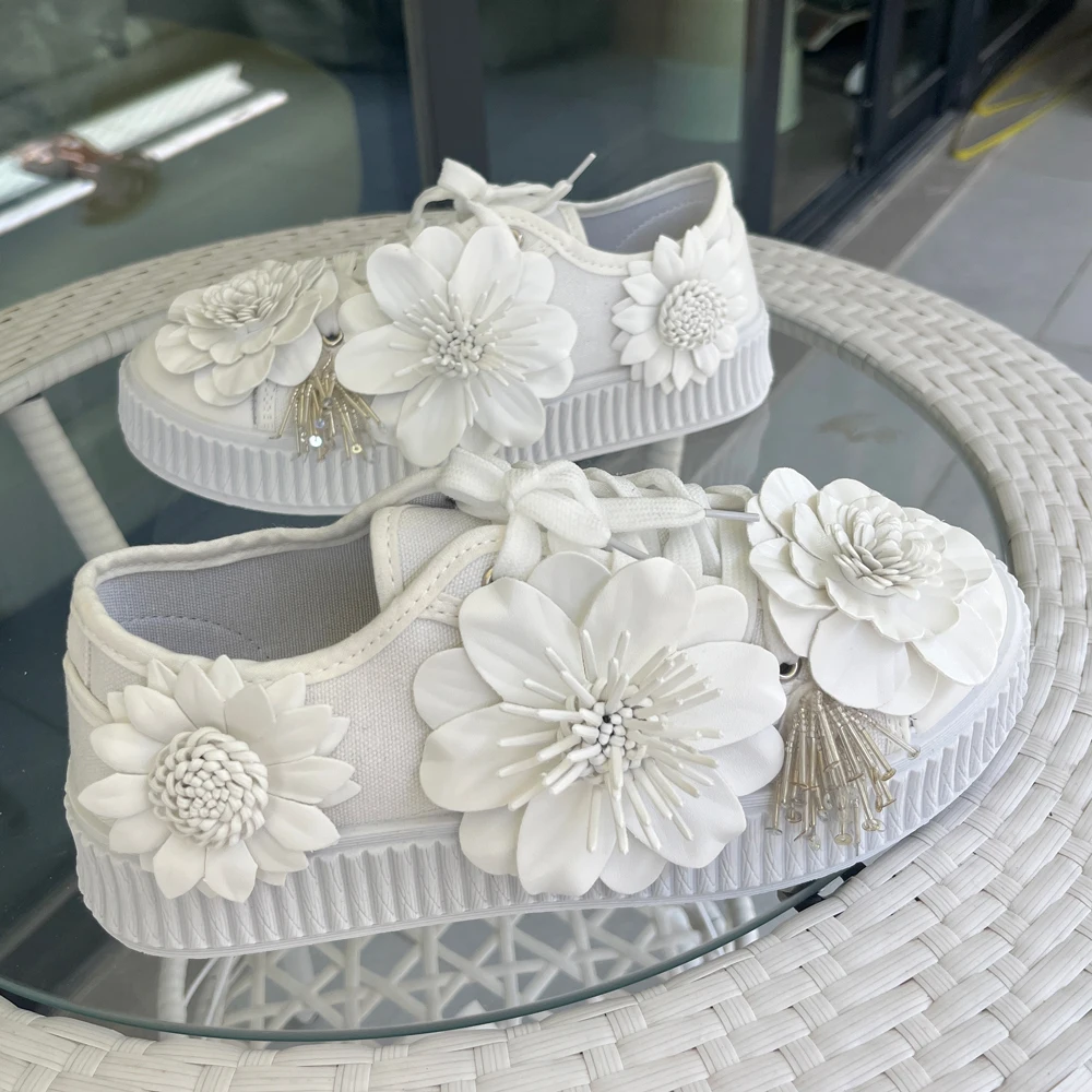 White Sneakers 5cm High Platform Spring New Flower Wheel Canvas Shoes Wedding Bride Shoe Comfortable Shoe