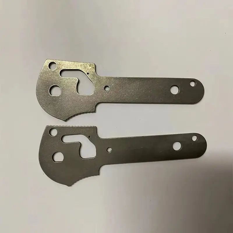 1 Pair Stainless Steel Fold Knife Liners Backspacer Accessories for Benchmade 551 Griptilian Steel Lining Lock Plate Part