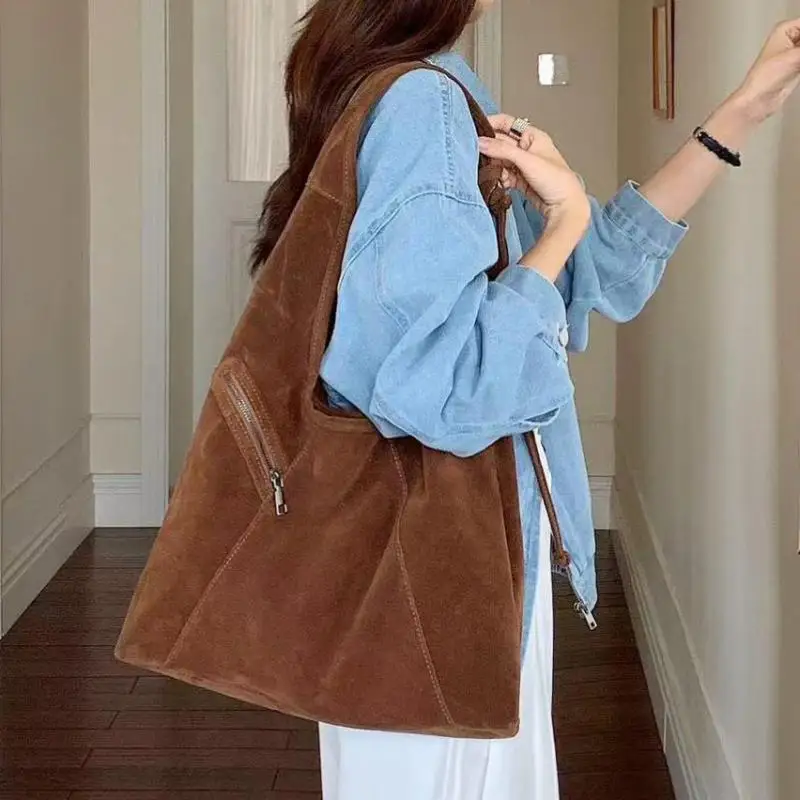 

European / American Retro New Frosted Suede Imitation Suede Large Capacity Simple Casual Versatile Shoulder Bag For Women Trendy