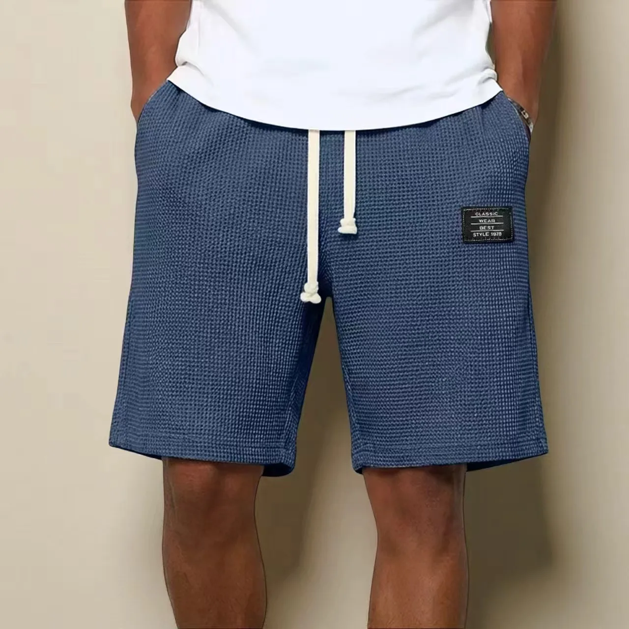 Summer men's waffle casual shorts, drawstring elastic waist loose beach pants, pocket-labeled five-point pants
