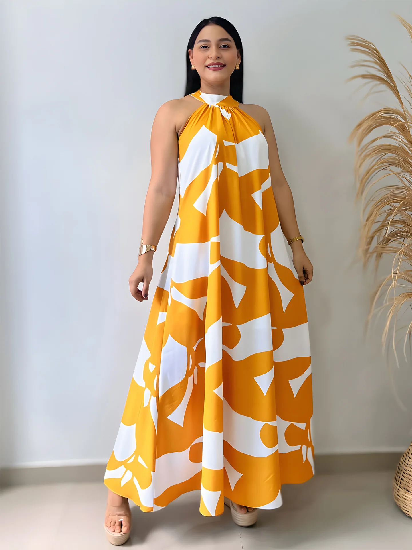 

Summer 2026 Elegant Printed Hanging Neck Dress New Fashionable Women's Clothing
