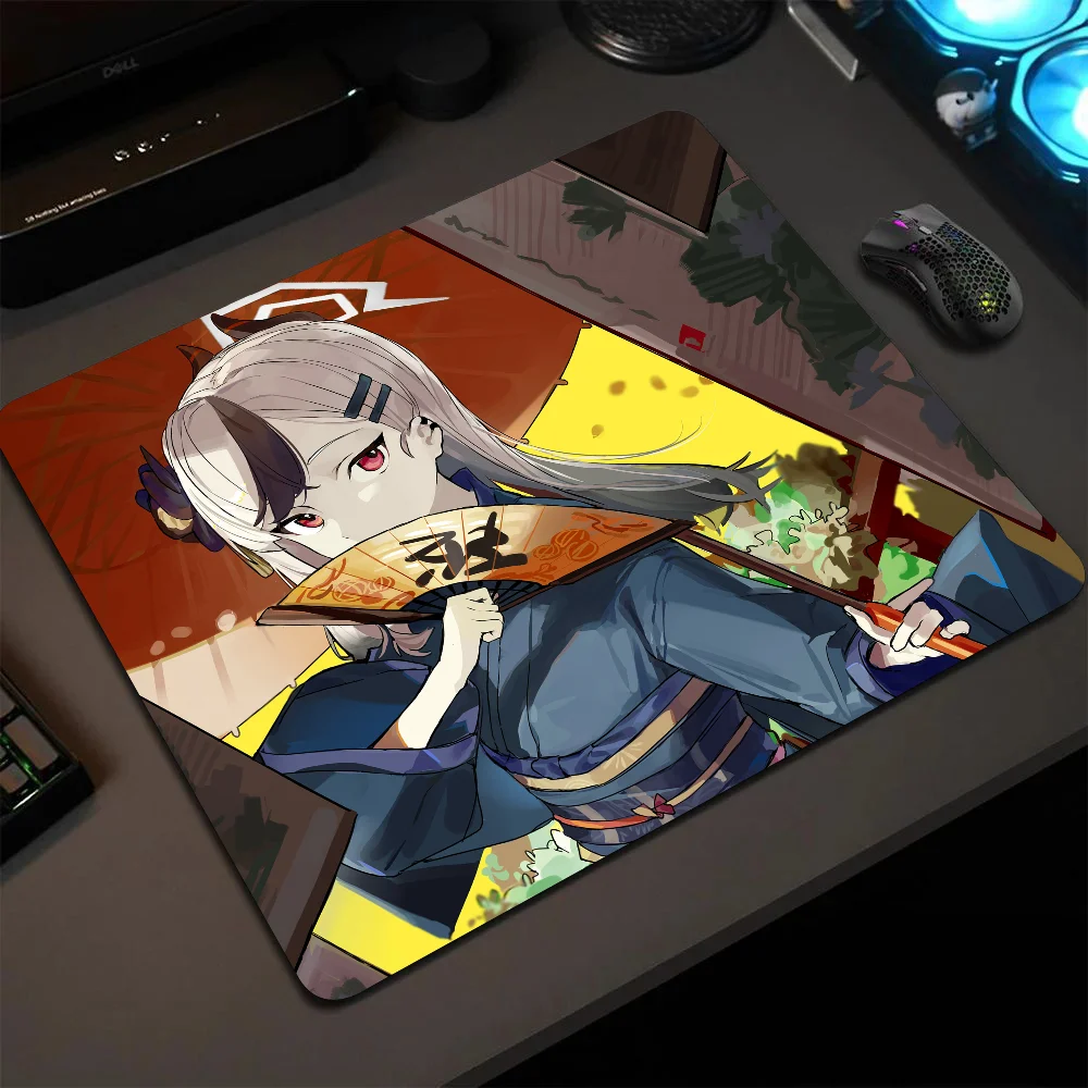 Onikata Kayoko Blue Archive Game Girl Mousepad Small LockEdge Mouse Pad For Gamers Computer Desk Pad Anti-slip Rubber