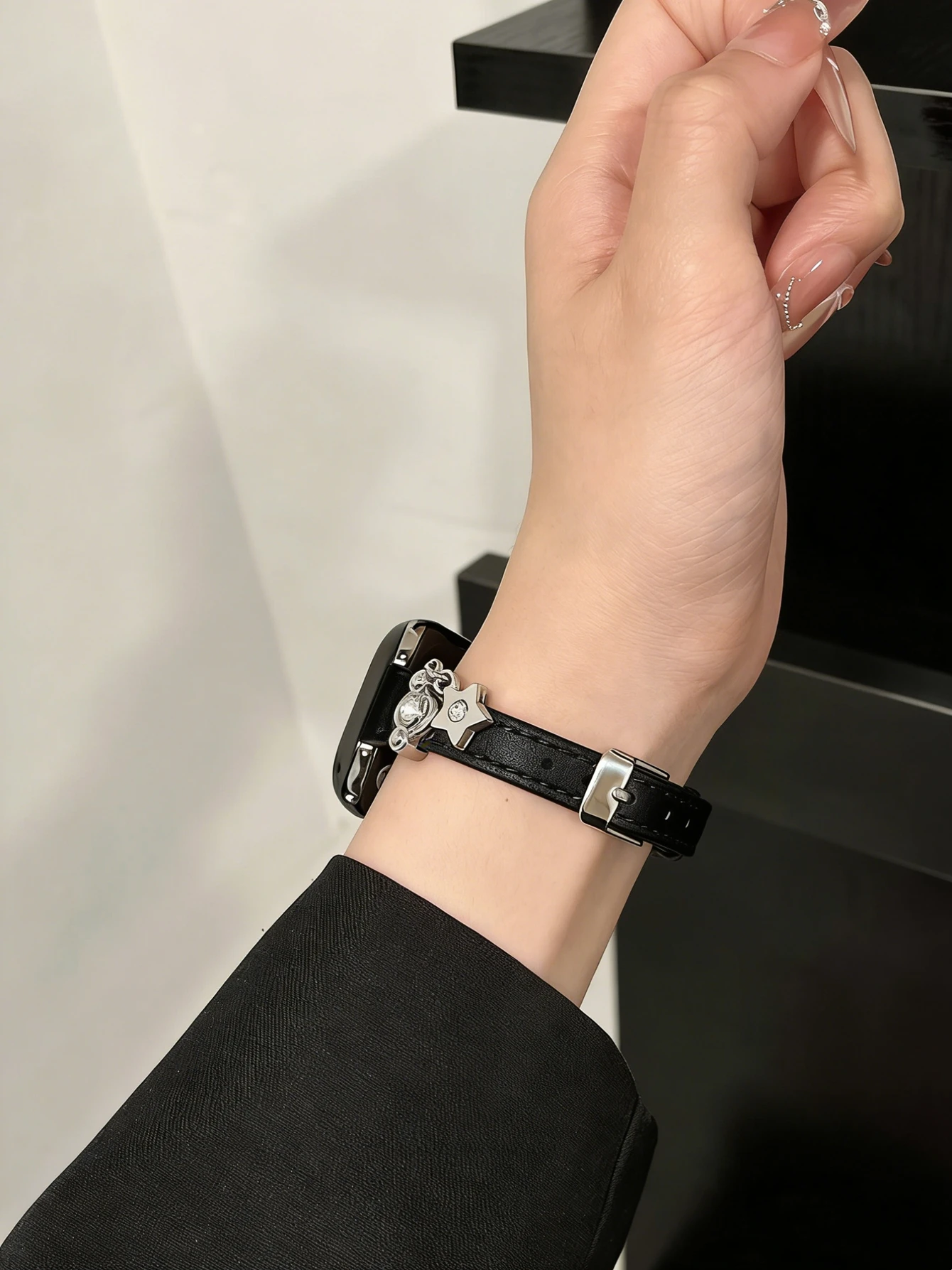 Advanced Bling Leather Loop Correa For Apple Watch Band Women 11/10/9/8/7/6/5/4/3 38mm 40mm 41mm 42mm 44mm 45mm 46mm 49mm Strap
