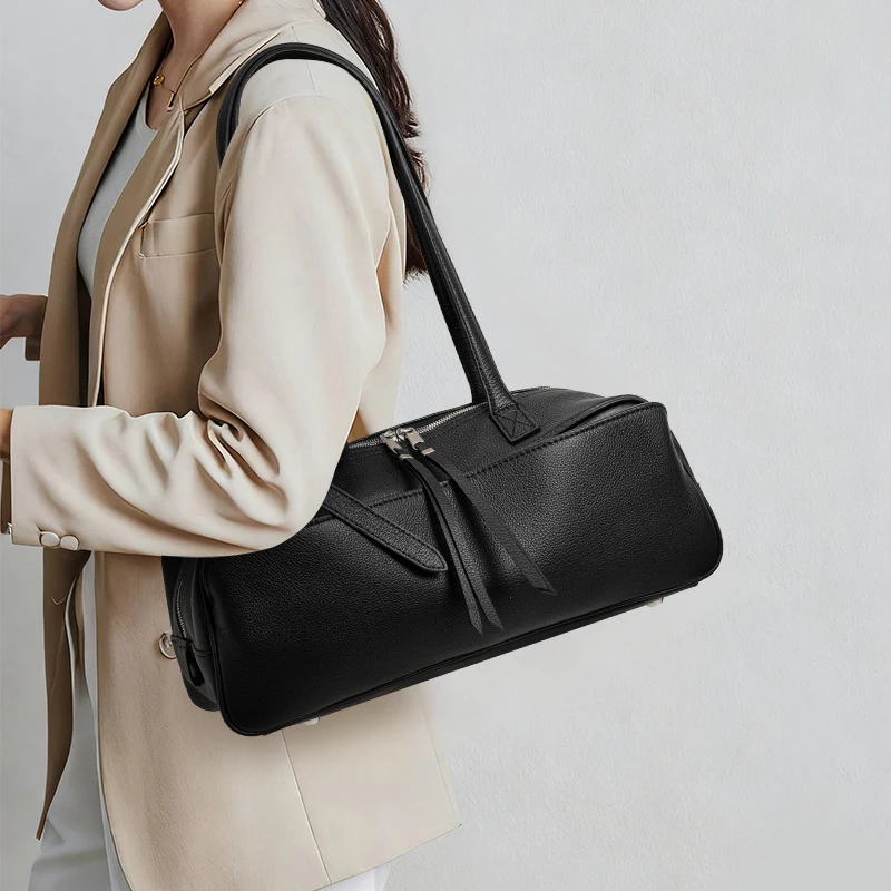 

Genuine cowhide leather women's storage handbag, shoulderbag, lightweight commuting bowling bag, cylindrical pillow bag