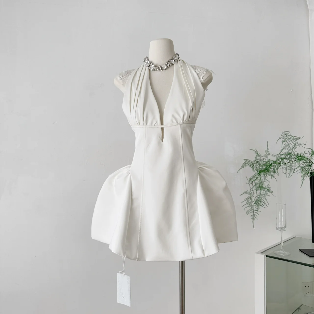 

Summer Women French Old Money Sleeveless Prom Gown White Dress Mini Frock Evening Backless One-Piece Party Graduation Evening
