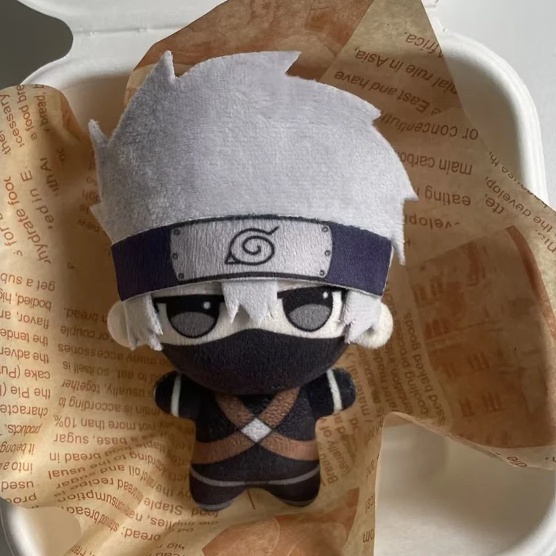 Image of 10cm Naruto Plüschpuppe Hatake Kakashi Niedliche Q-Version Anime Stofftier Dopamin Weiche Baumwollpuppe Plüschtier Perfektes Geschenk für Anime-Fans