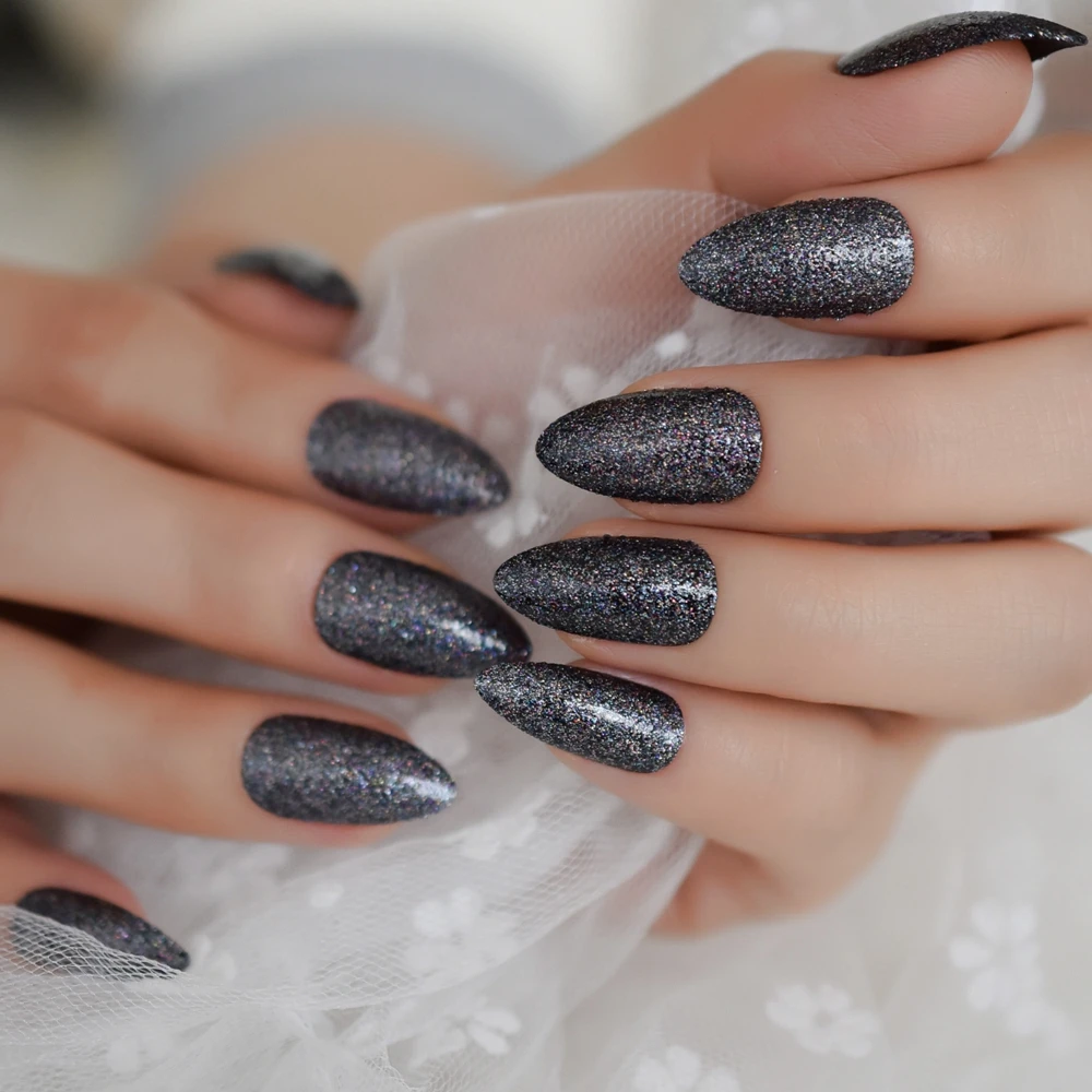 Holo เลเซอร์ Glitter สีดํา Stiletto เล็บปลอมปลอมอัลมอนด์ชี้กดบนเล็บเคล็ดลับสีสัน Shimmer Full Cover Finger Wear