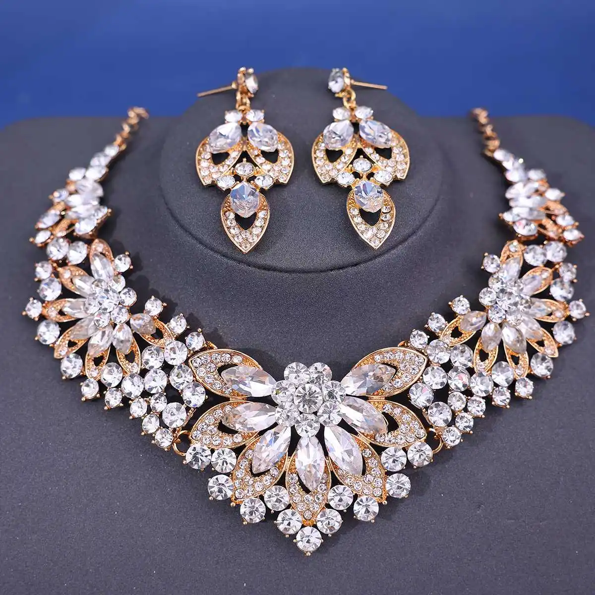 Women's Retro Leaf Multicolored Flowers Necklace & Earring Set
