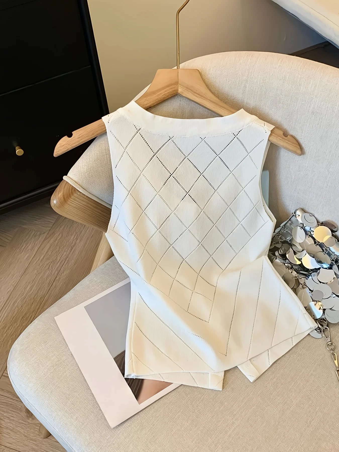 Chic Black Knit Vest with Floral Women'S Sleeveless V-Neck Top Sexy Summer Crop Blouse Golden Button Stretchy Casual Outfits Top