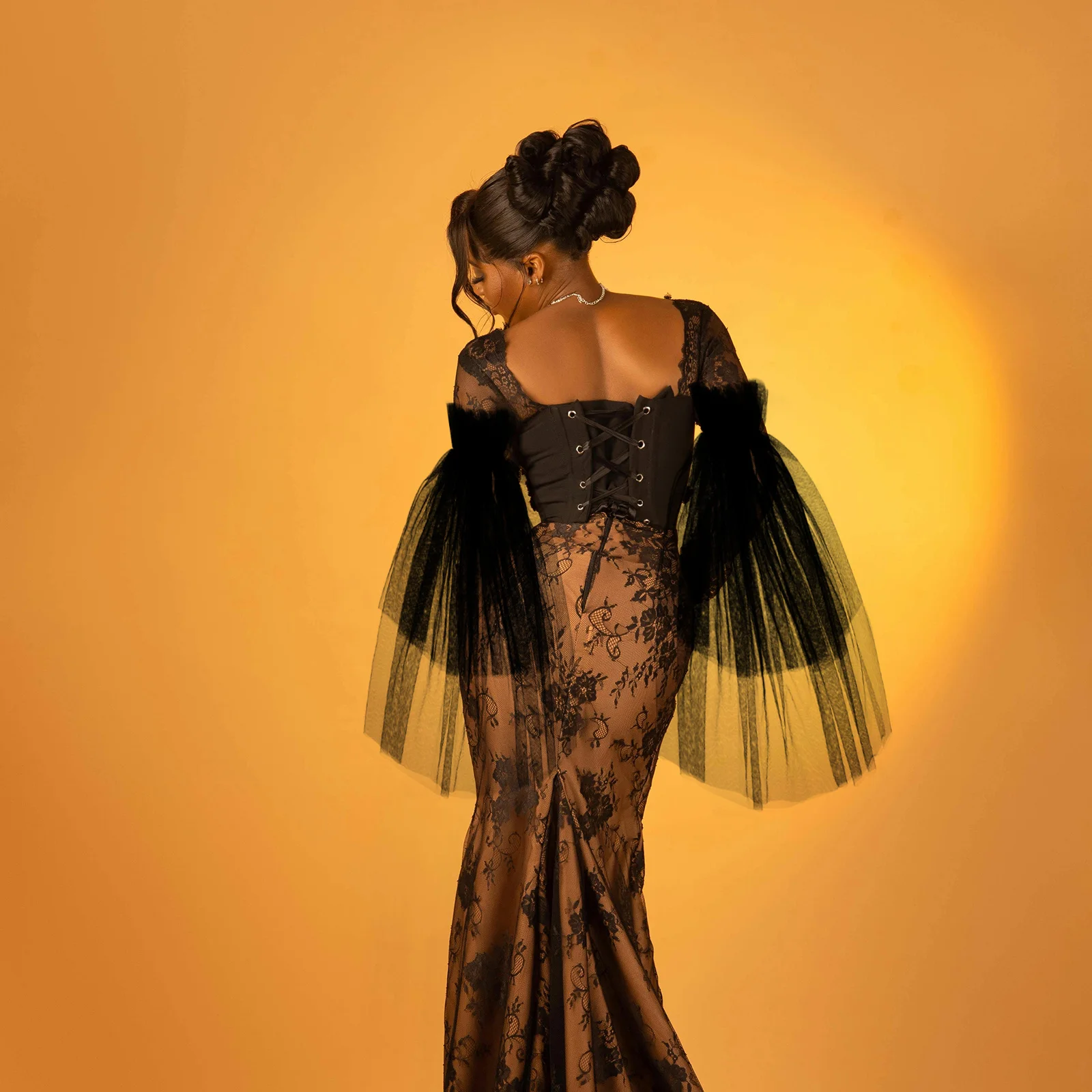 1 par de mangas nupciales negras, vestido de novia de tul largo transparente, fundas para brazos, accesorios de fiesta de noche de malla elegante, mangas negras