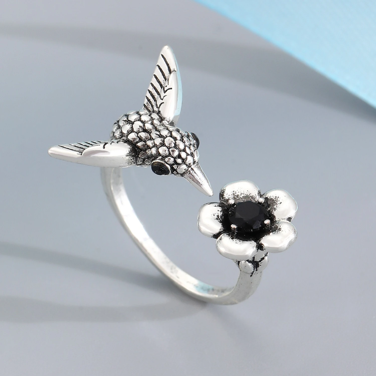 Retro Flying Swallow Bird Creative Ring for Men Women Punk Adjustable Open Ring Handmade Unisex Jewelry Accessories Gift Lovers