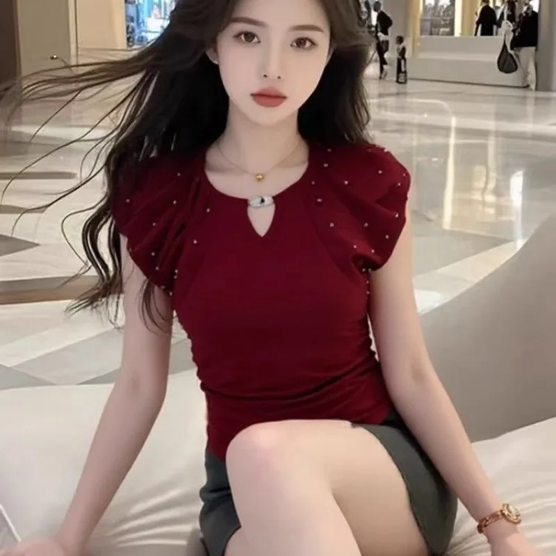 ملابس حريمي موضة الصيف البساطة الجوف خارج اللون حجب س الرقبة السيدات كل مباراة تظهر رقيقة مطرزة مشاعل تي شيرت