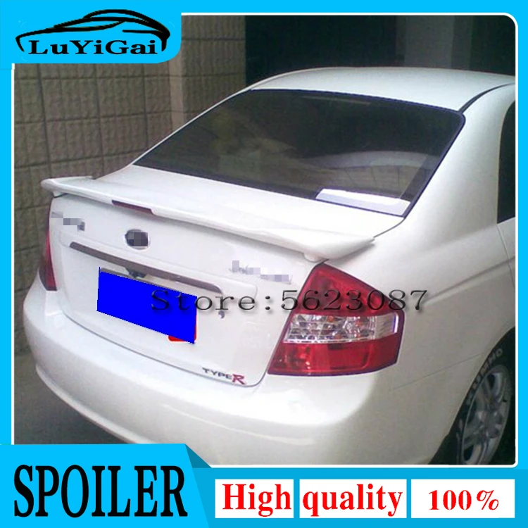 Dla Kia Cerato Forte Sports 2006-2012 ABS bagażnik bagażnika tylna warga ze światłem
