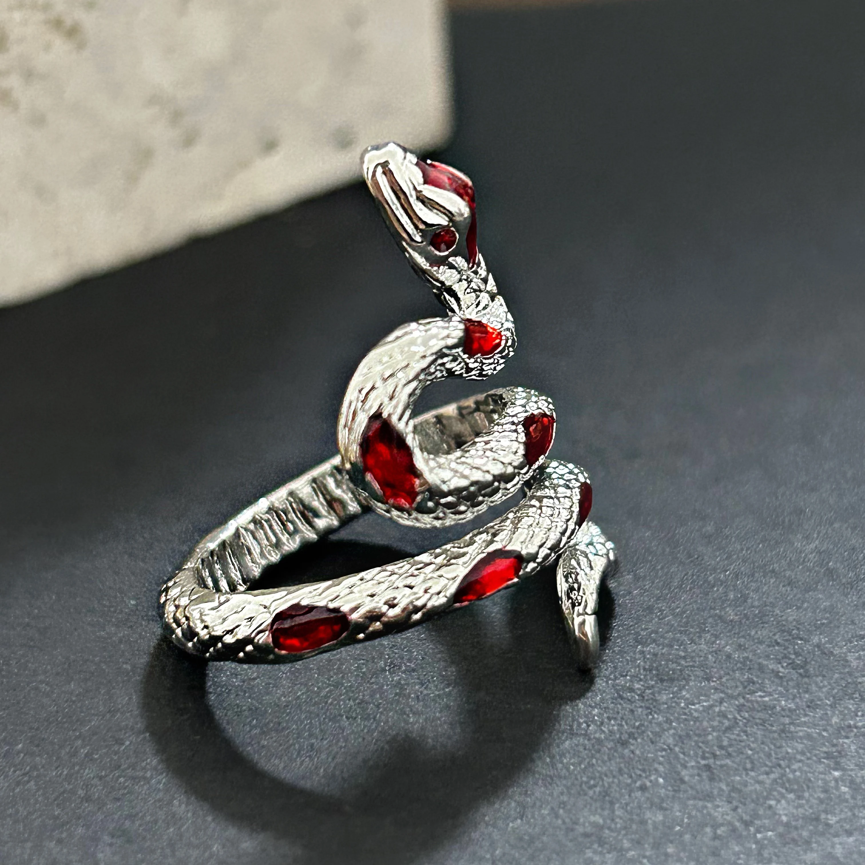 Vintage Exaggerate Viper Snake Ring Rings For Couples Enamel Alloy Amulet Wealth Lucky Men And Women Gothic Accessories колечки