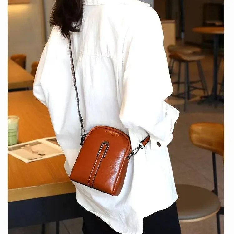 Wear-resistant PU leather women's crossbody bag, vertical square shell bag, commuter portable mini single-shoulder bag