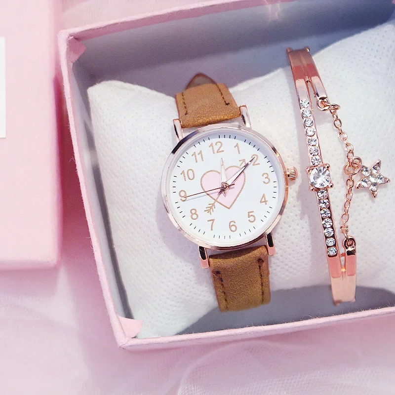 Cute Heart Pattern Dial Girls Quartz Wrist Watch Simple Leather Band Fashion Watch For Student Daily Gift