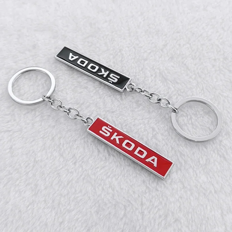 Metal Car Keychain Key Chains Holder Keyring for Skoda Superb Octavia Kodiaq Karoq Tour VRS Yeti Fabia Rapid Auto Accessories