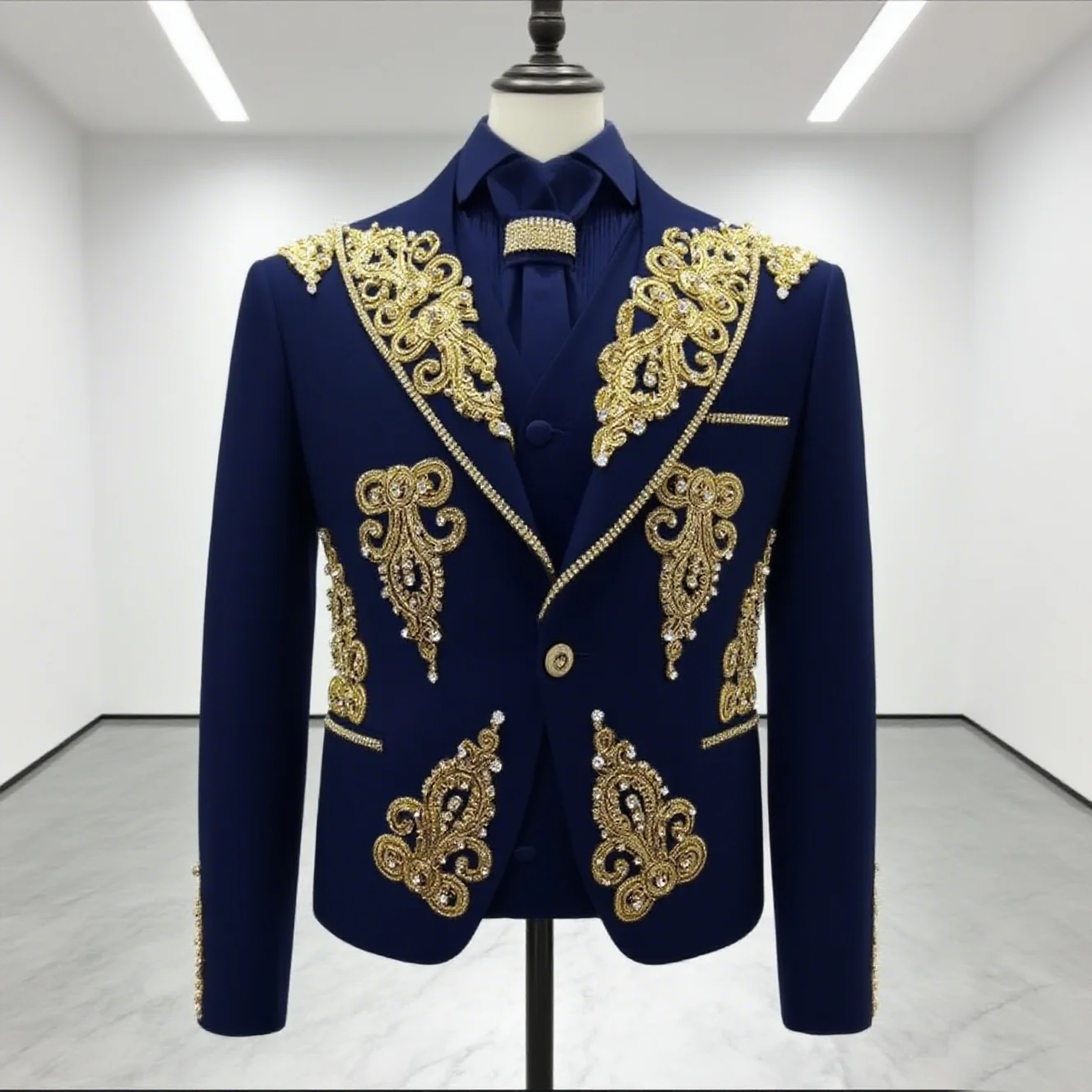 Classic Business Suits Men 2 Pieces Sets Beaded Appliques Groom Blazers Costume Homme Customized Man Banquet Wedding Tuxedos