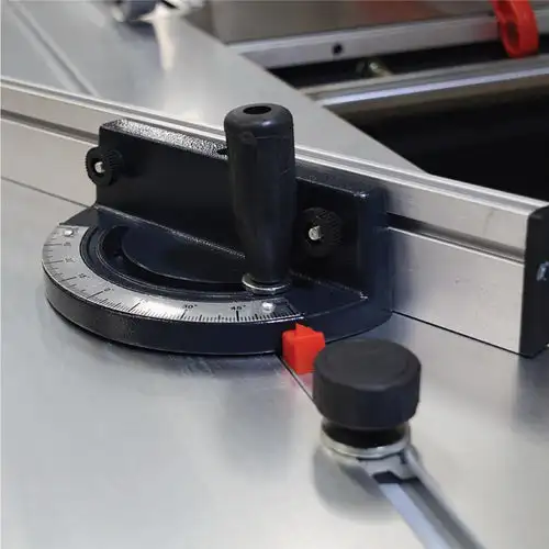 Sega da tavolo scorrevole per sega da banco per truciolato a strati di vendita calda con lama di punteggio