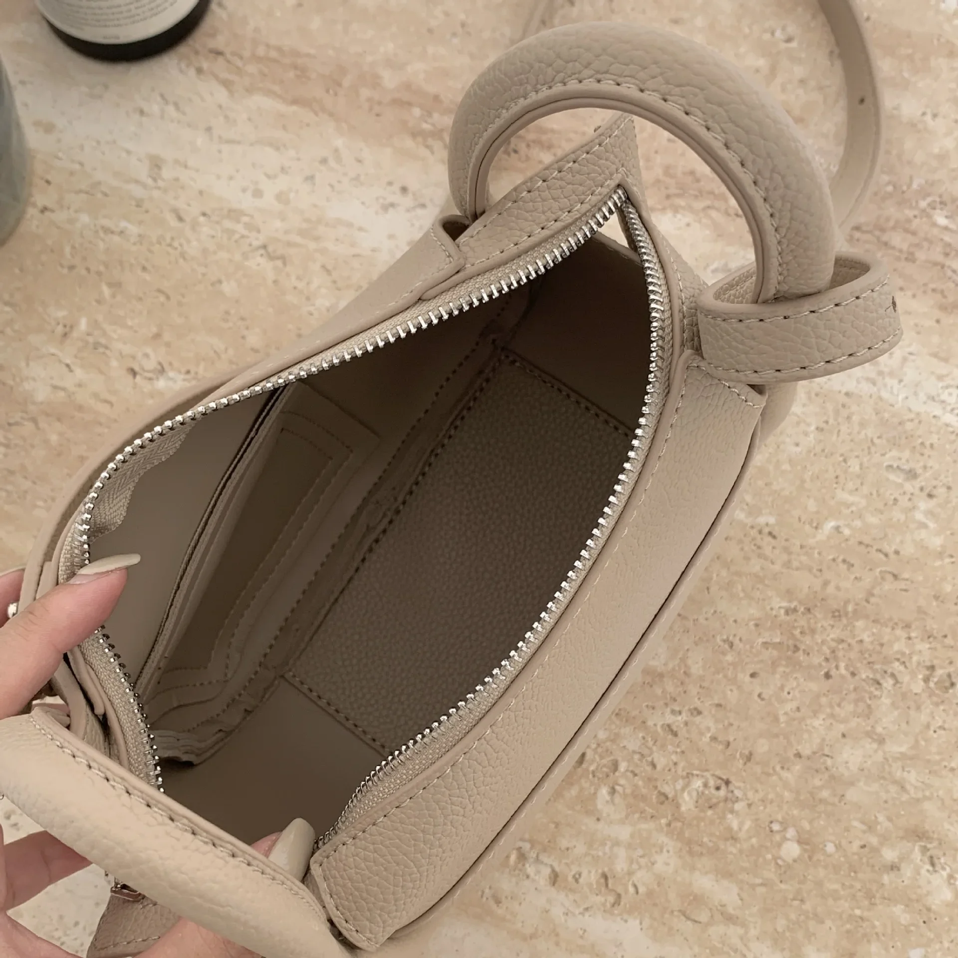 Luxury Shoulder Bag for women Handbag and Purses design Fashion Lady totes small Cute Pillow Bag PU leather Armpit messenger bag