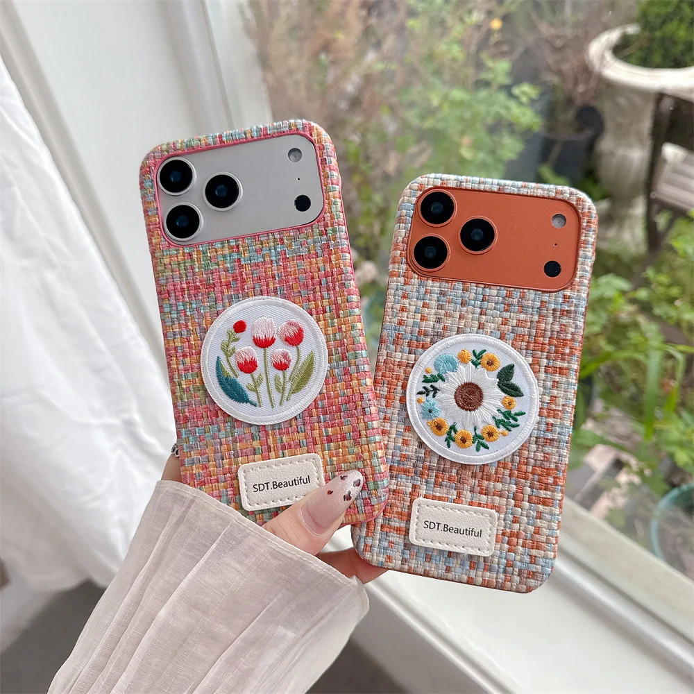 

Trendy Girly Floral Embroidery Fabric Texture Phone Case for 17 Pro Max Chic Boho Tweed Texture Cover for iPhone 16 15 14 13 Pro