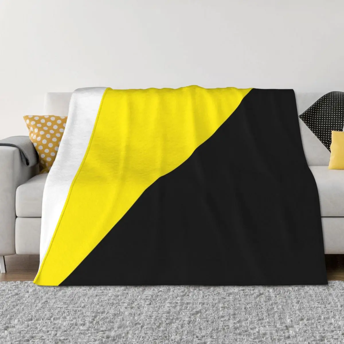 Ancap flag black and yellow Anarchocapitalism flag (Real printed yellow color) Throw Blanket Beautifuls Blankets