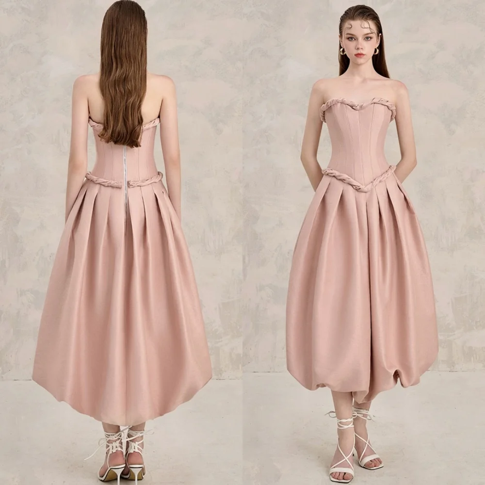 

Customized Modern Satin Evening Dresses Exquisite Strapless Sleeveless Homecoming Dresses Charming Special Occasion Gowns