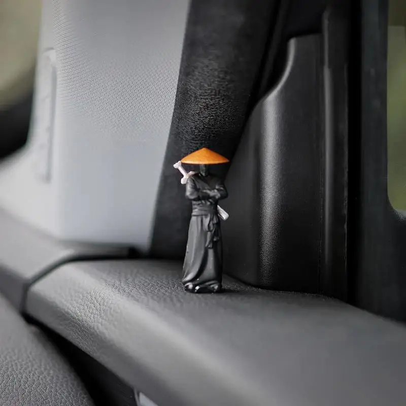 Resin Mini Figurines Decorative 50mm Ancient Sino-Japanese Samurai Warriors Office Cubicle Home Desktop Car Interior Model Gift