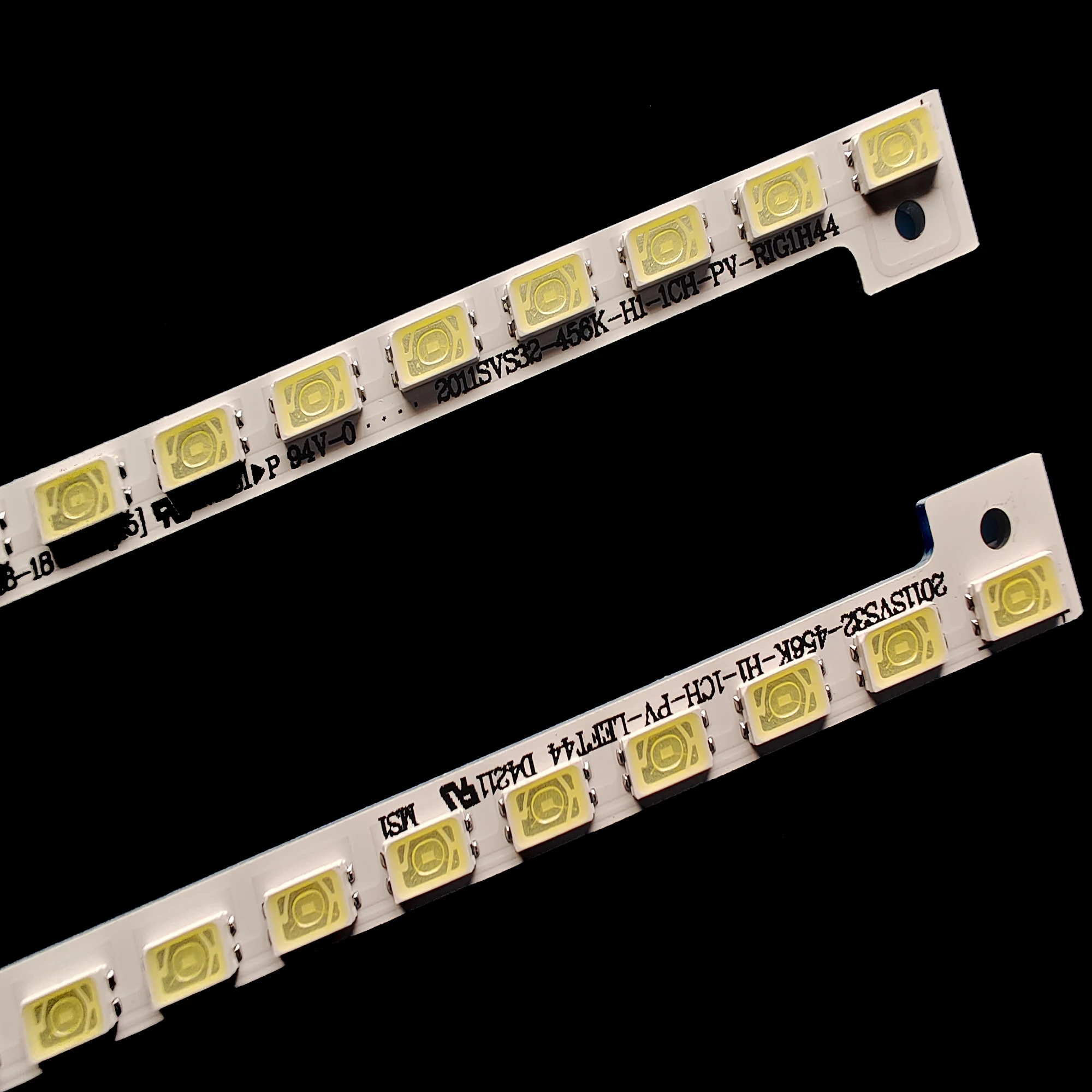 1Set/2Pcs New LED Backlight Strips For UE32D5000PW 2011SVS32_456K_H1_1CH_PV_LEFT44 UA32D5000 UE32D5500 BN64-01634A