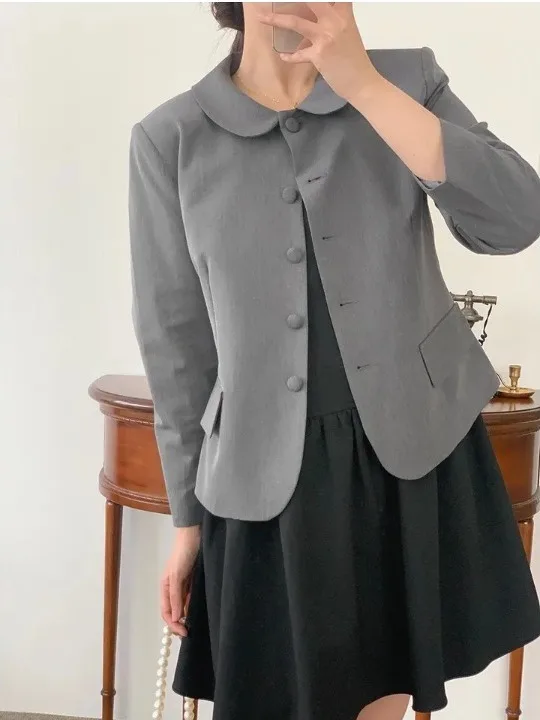 

Весенний тонкий модный кукольный воротник с одной пуговицей, длинный све, женский корейский универсальный костюм Jaet, модная верхняя одежда