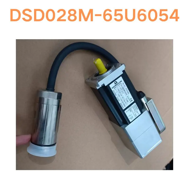 

Новый Серводвигатель Le DSD028M-65U605 4, быстрая доставка