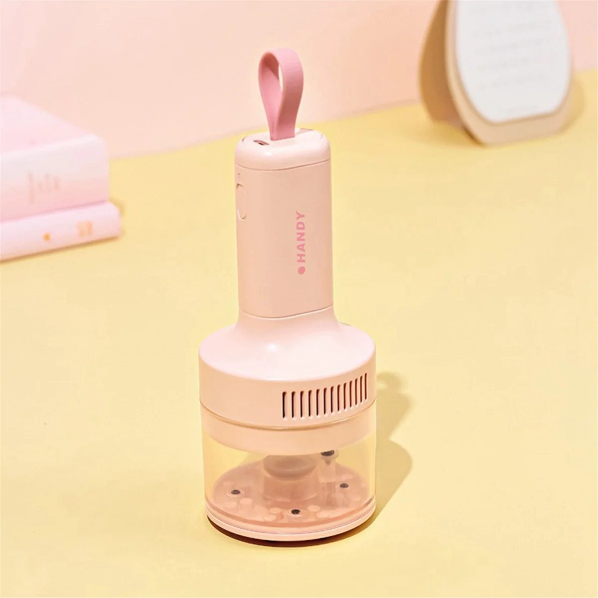 Aspirapolvere da tavolo per uso domestico e in auto, forte aspirazione, ricarica USB, mini pulitore per tastiera giallo