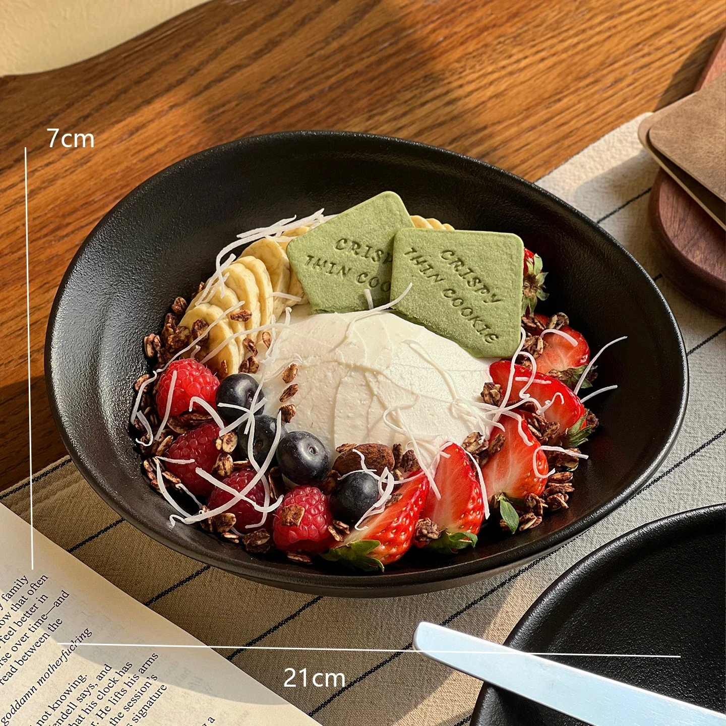 Black Irregular Yogurt Bowl Ins Ceramic Salad Bowl for Breakfast Japanese Fruit Cereal Dessert Plate Modern Tableware