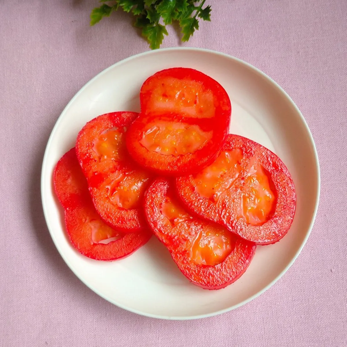 5-teiliges realistisches gefälschtes Gemüsescheiben-Set – PVC-Gurkente, Tomaten, Salat, Zwiebel für Lebensmittelfotografie, Präsentation, DIY-Handwerk – Detail 7