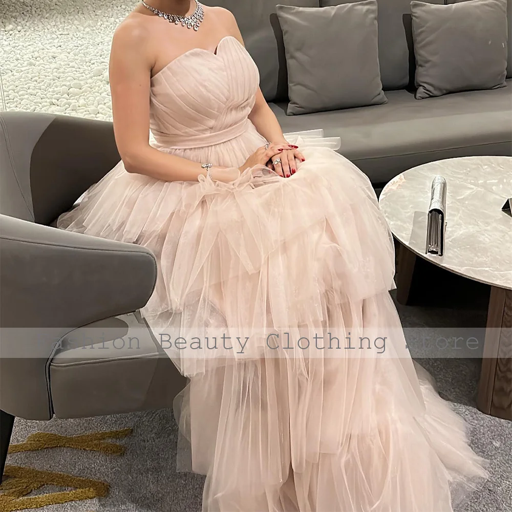 Champagne Afstudeerjurken Met Tule Gelaagde Liefje Een Lijn Elegante Homecoming-Jurken Voor Dames 2024 Formele Feestjurk Met Riem