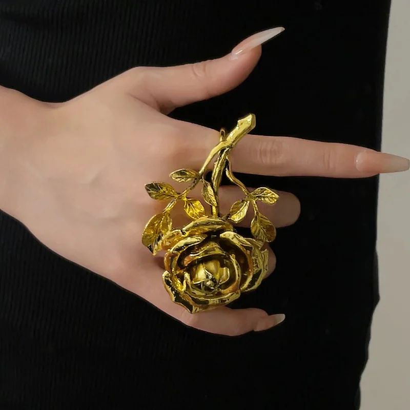 Vintage Exaggerated Metal Double Fingers Rose Oversized Flower Open Rings for Women Personality Party Jewelry Accessories