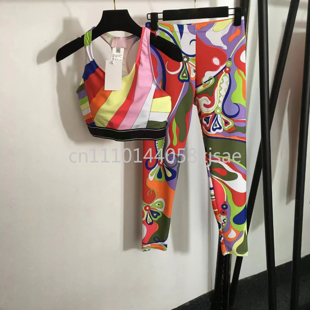 

Classic Design Women's Flower Print Yoga Sets with Letter Signature Logo Classic Brand Lady Sports Pants Sets Beachwear