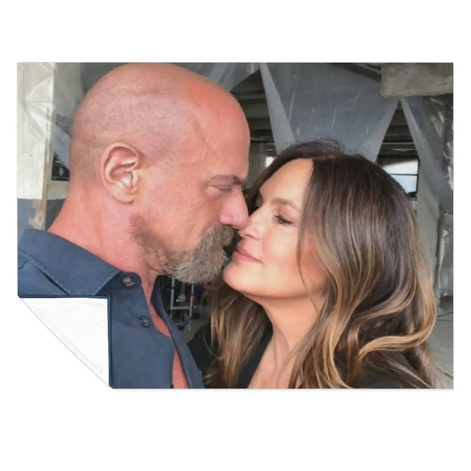 

Chris Meloni & Mariska Hargitay Throw Blanket Luxury Throw Soft Plaid Large Luxury Thicken Blankets