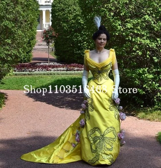 Yellow Vintage Victorian Prom Dress Elegant v Neck Halter Stimulating 3D Floral With Train Renaissance Robes De Soirée