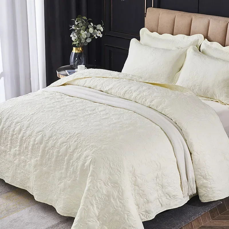 High Quality Milk White Quilted Bedspread Bed Cover 220x240cm Luxury Nordic Decorative Coverlet King Size Bedspread on the Bed