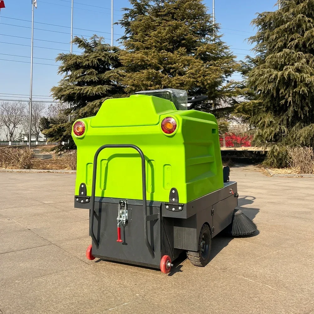 High Quality Industrial Automatic Vacuum Floor Sweeper Machine Ride on Electric Street Floor Sweeper for Sale