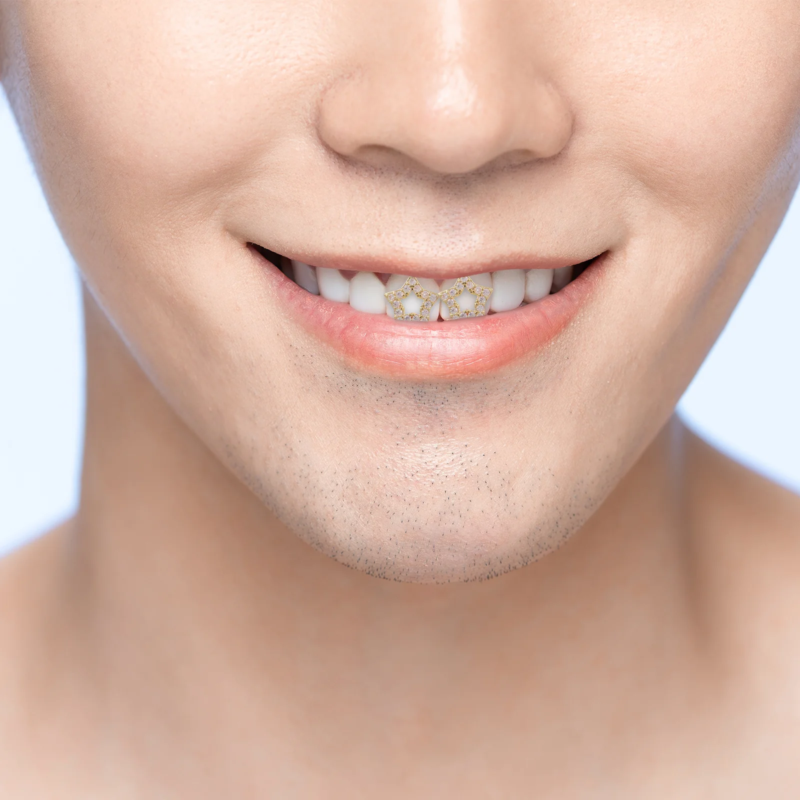 

4Pcs Hollow Star Tooth Grills Golden Shiny Clip on Front Tooth Cap Sparkly Rhinestone Mouth Grill Bling Hip Hop Rapper Costume