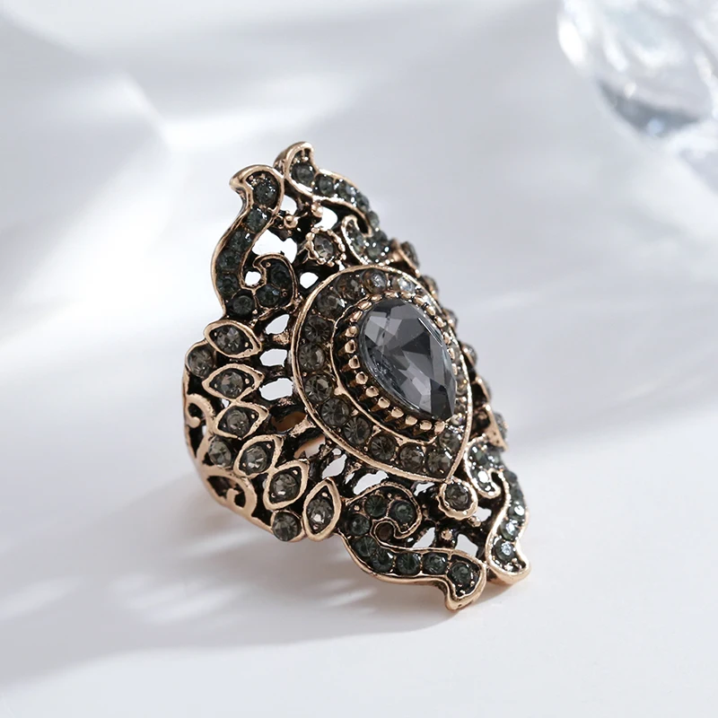 Wbmqda Hot Vintage Hollow Gray Crystal Rings For Women Antique Gold Bohemian Ethnic Style Bridal Wedding Jewelry Gifts 2023 New