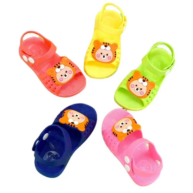 Baby Girls Shoes Hole Sandals 2023 New Children‘s Shoes Beach Indoor Cute Non-slip Soft Bottom Sandals Kids Sandals