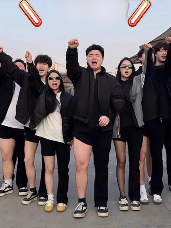 الأمريكية Sle الرجعية مطاطا الجينز الرجال الربيع الصيف جديد التخسيس مستقيم الساق جرس بوت عالية الخصر واسعة الساق الجينز