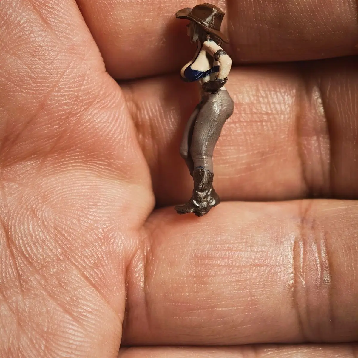 1/64 Hars Pop CowGirl Miniatuur Scène Beeldje Ornament Auto Model Diorama