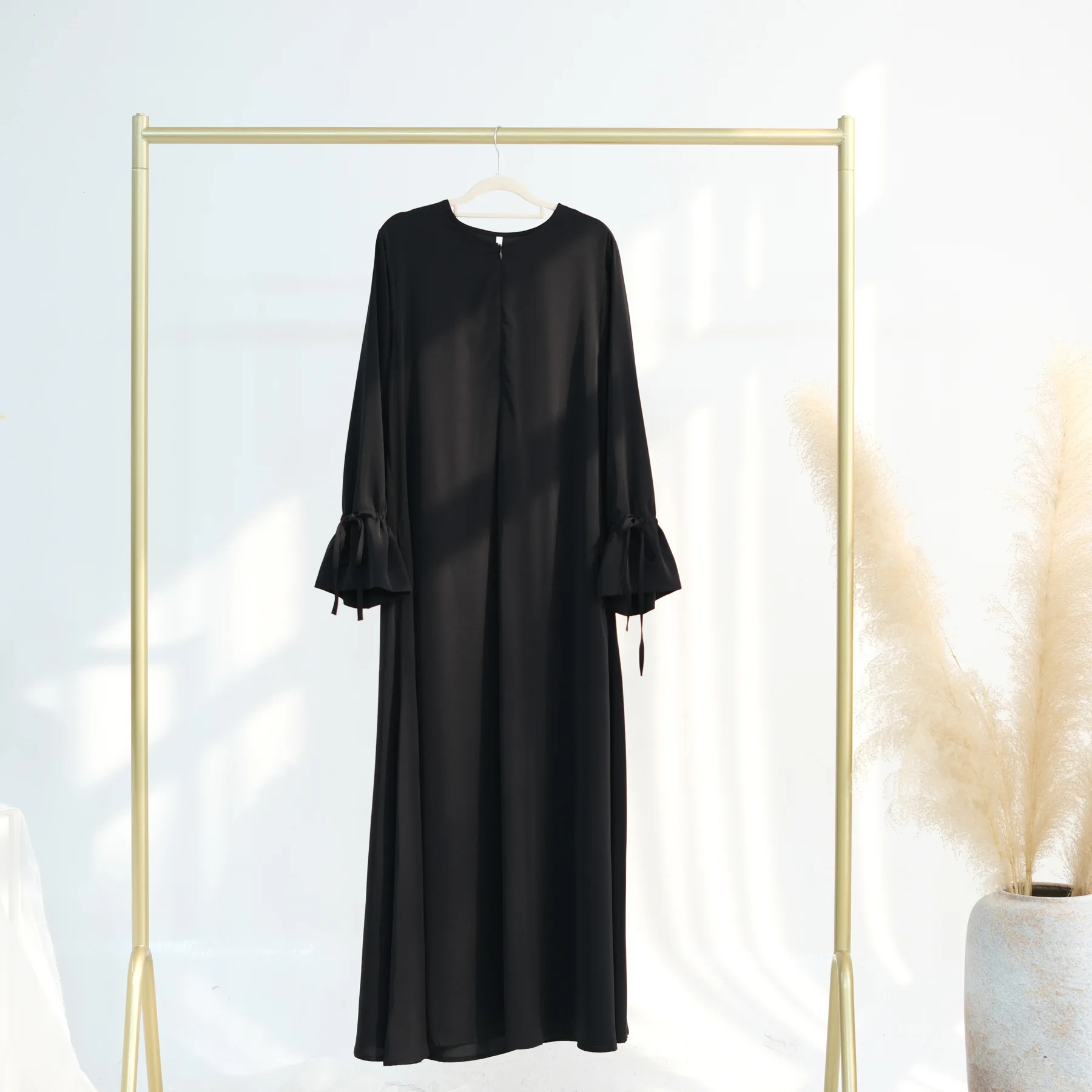 2025 Loriya Dubai Türkiye solide cravate manches Robe Lr938 Femme 2025 Robe longue musulmane Robe Abaya Ramadan dubaï luxe Islam élégant